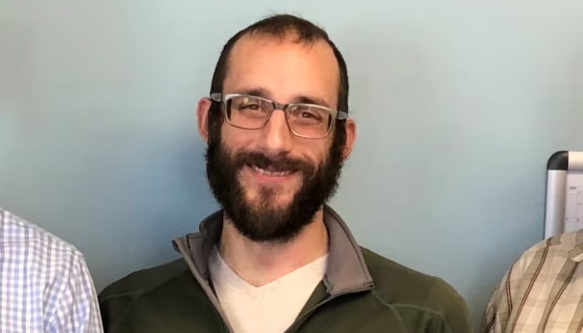 ICU nurse Alex Pretti killed in Minneapolis shooting amid immigration crackdown