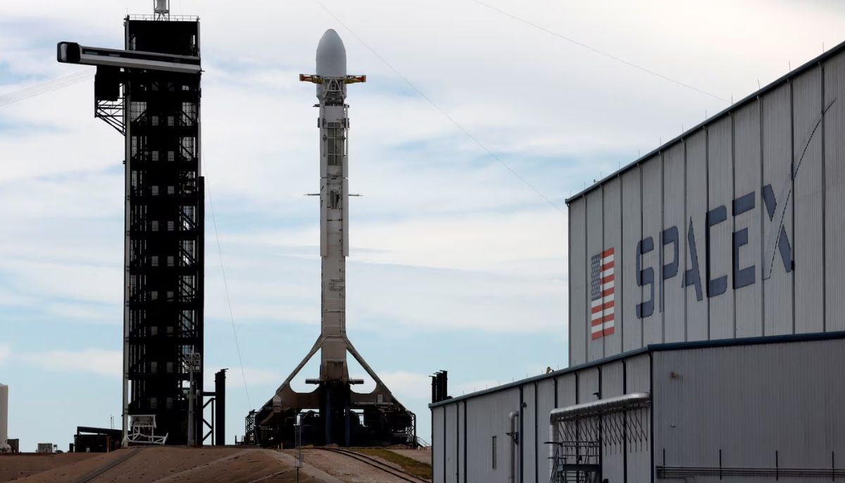 SpaceX seeks FCC approval to launch one million AI data centre satellites