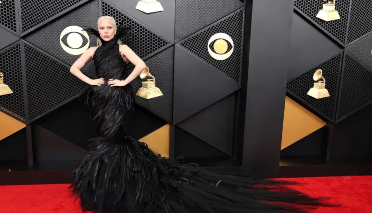 Lady Gaga Channels Black Swan At 2026 Grammys Red Carpet 46500 114542 Lady Gaga Channels Black Swan At 2026 Grammys Red Carpet Updates 