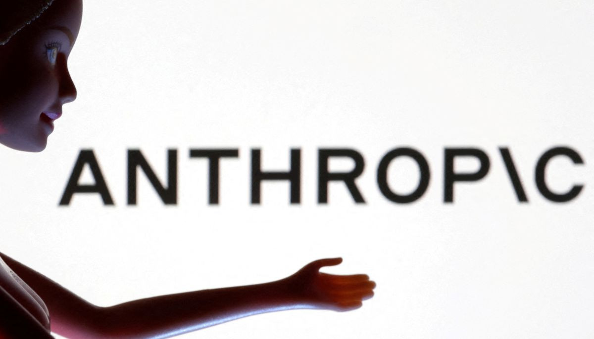 Anthropic AI update triggers selloff in data analytics and legal software stocks