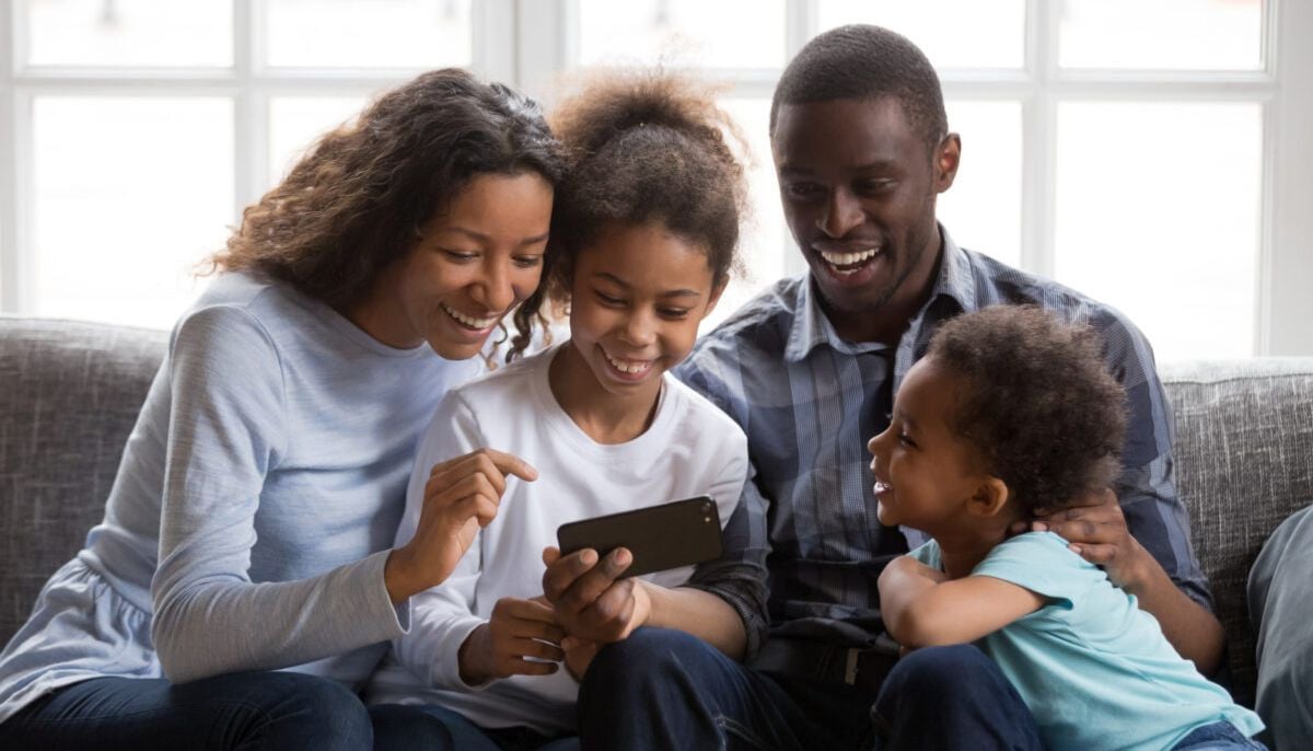 Why staying on your parents' phone plan is a genius financial move