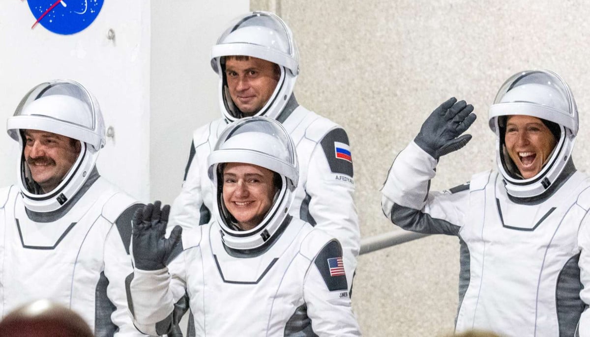 NASA Astronauts Can Bring Smartphones to Space Now