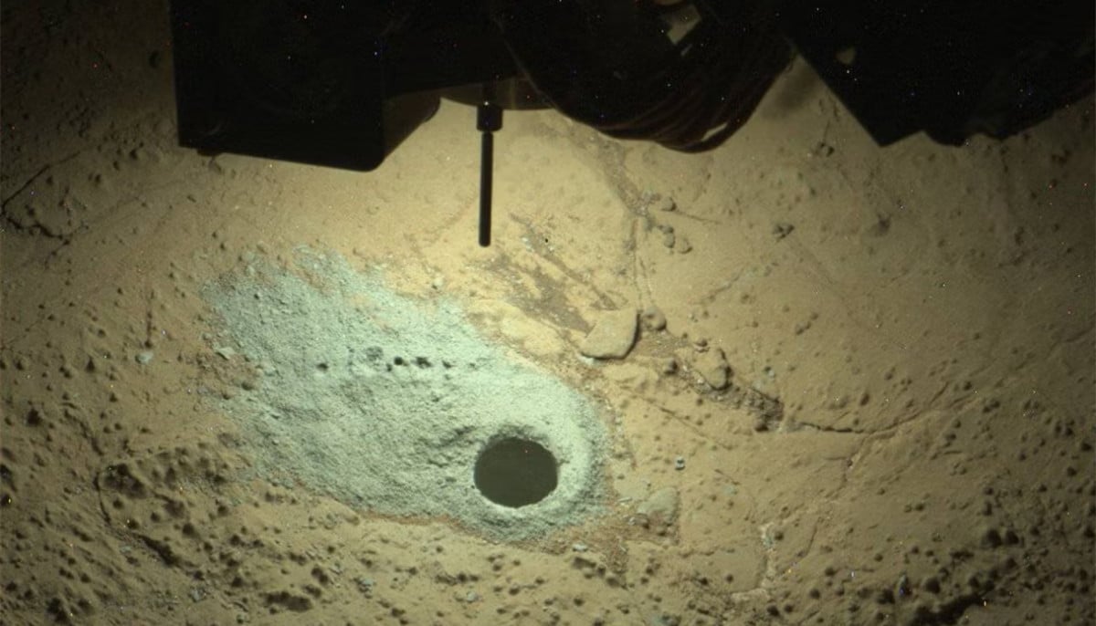 Could Dark Matter Replace Black Holes? Scientists Propose Bold New Theory