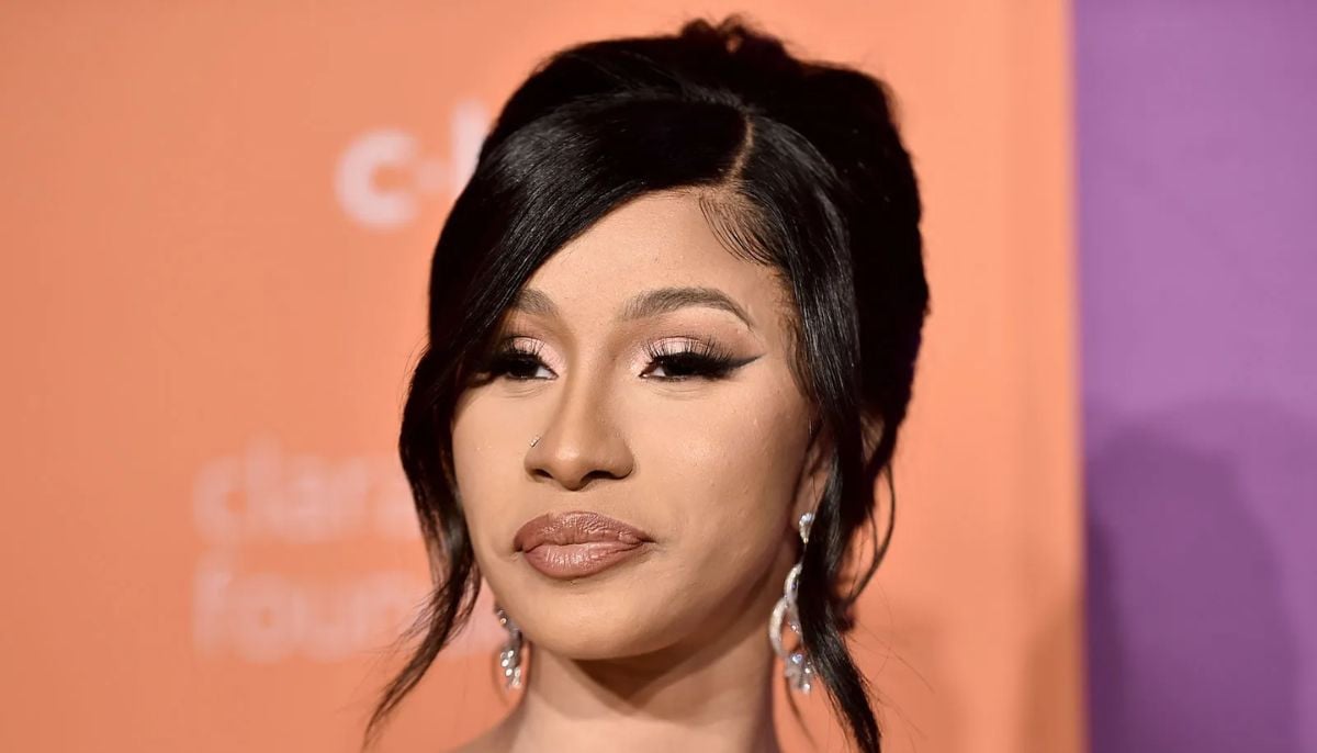 Cardi B laughs off chair fall during ‘Little Miss Drama’ tour in Las Vegas