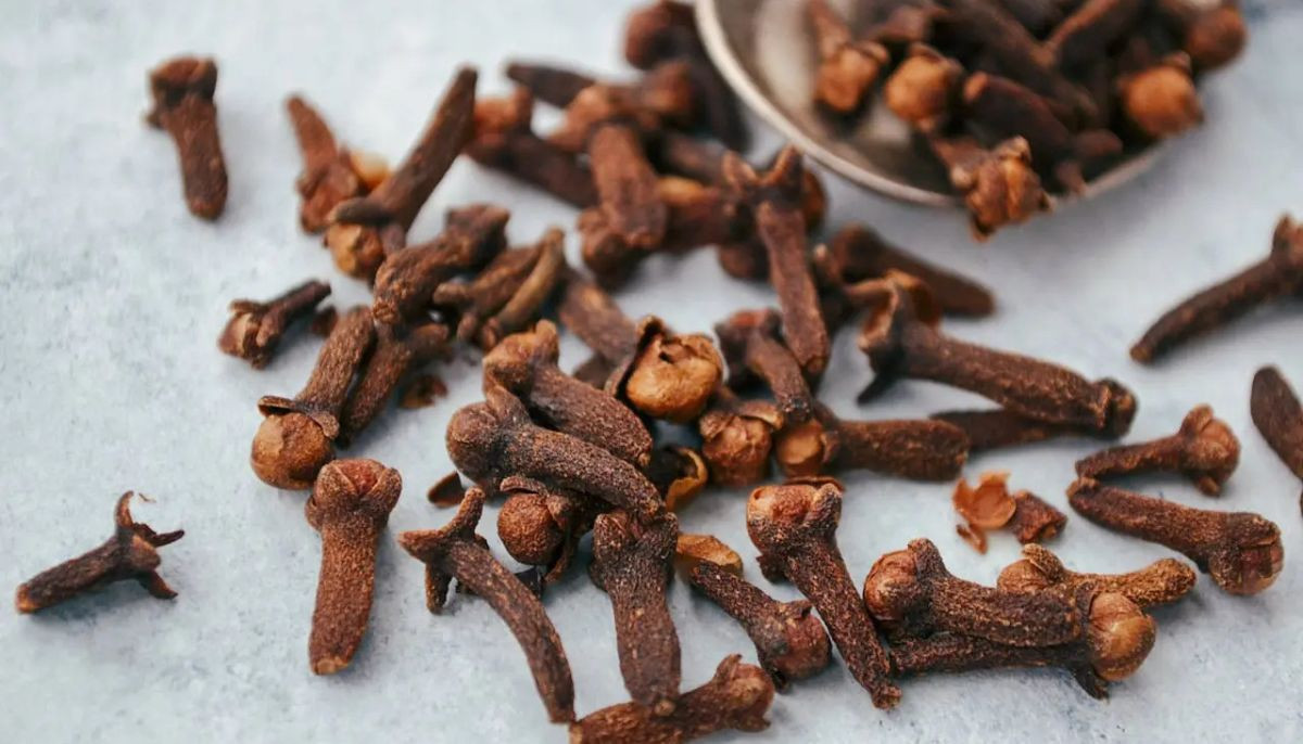 Why you should eat two cloves after dinner according to a top doctor