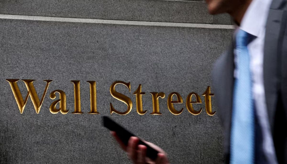 Top investment bank resolves case highlighting Wall Street's grueling workweeks