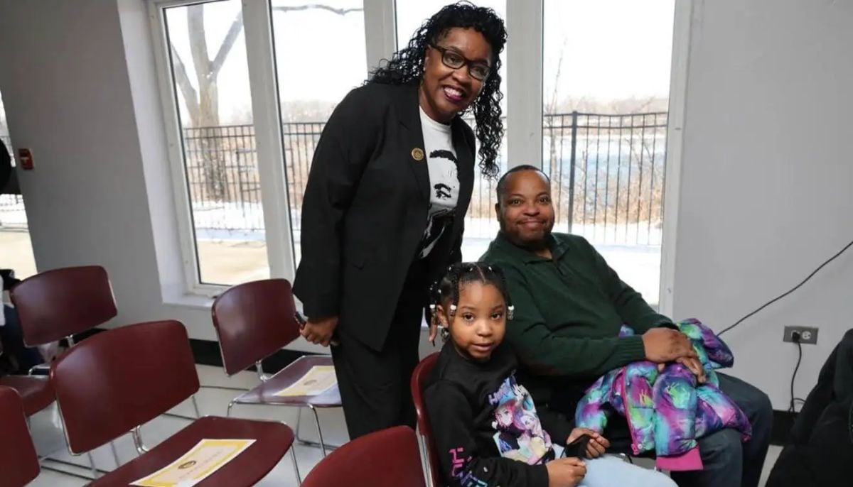 Heroic 7-year-old girl calls 911, saves father's life