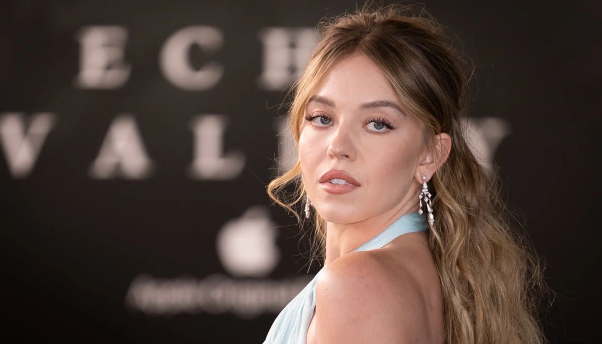 Sydney Sweeney dazzles in thong with SYRN lingerie collection
