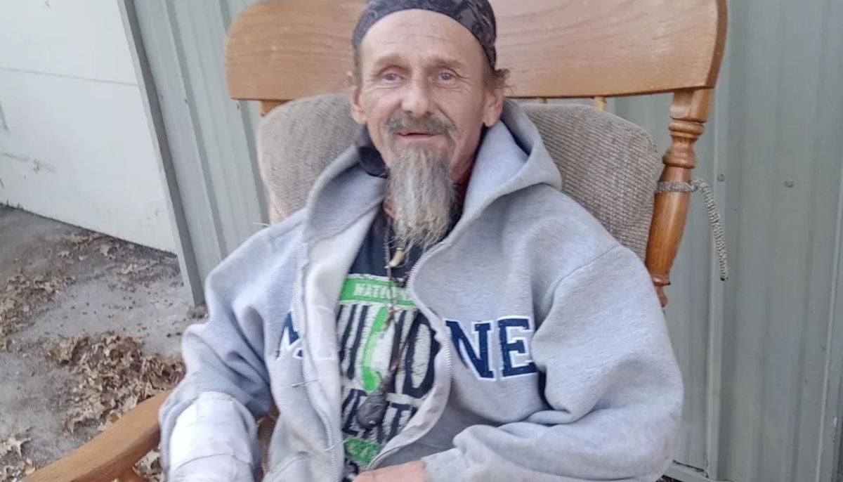 Man found dead in alleyway was 'just trying to get home'