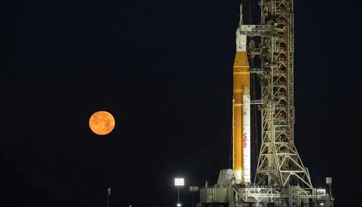 NASA plans $20bn moon base construction