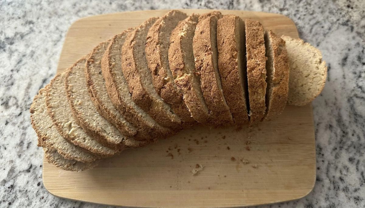 Expert explains how to prepare flour free high protein flaxseed bread
