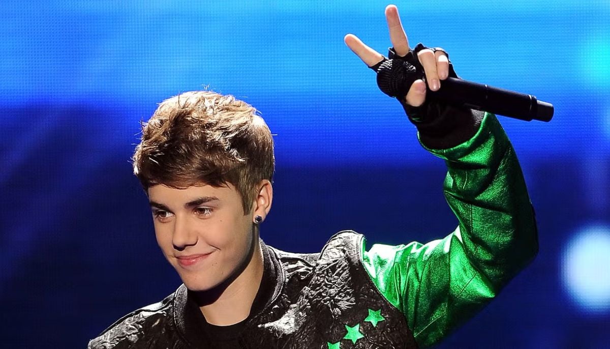 Justin Bieber blocked from historic No. 1 by Bruno Mars