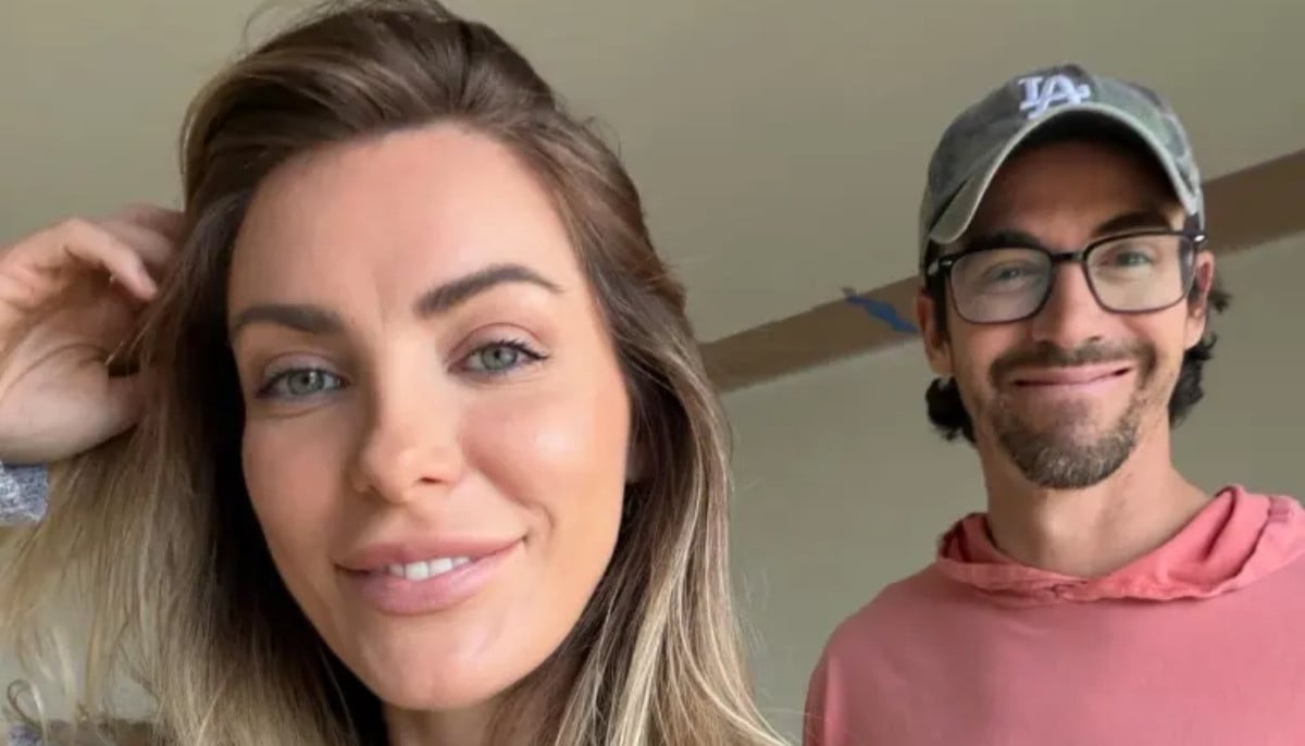 Crystal Harris marries James Ward in intimate Cook Islands Elopement