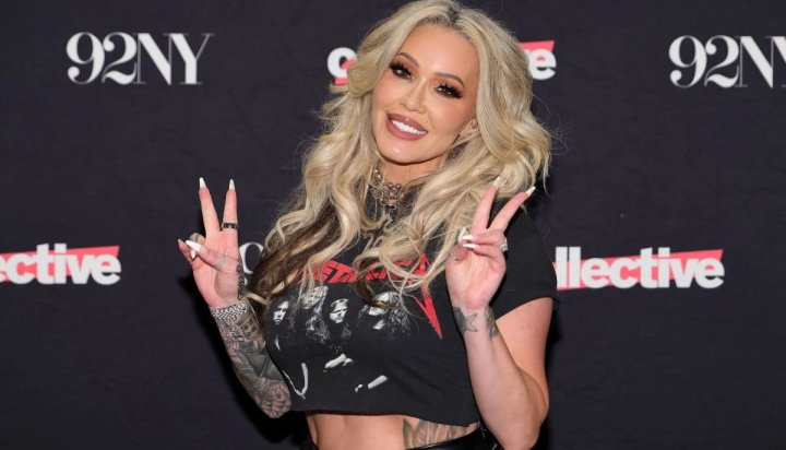 Bunnie Xo on why she doesn't bond with her sisters