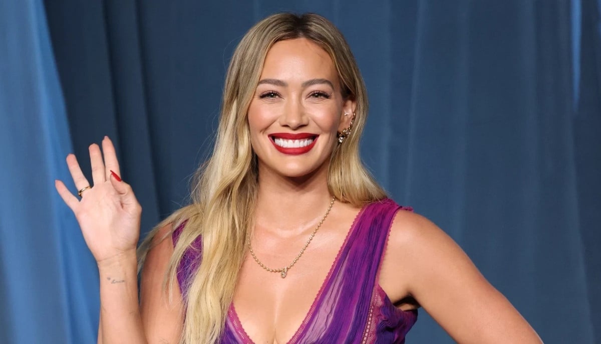 Hilary Duff shows fans what’s in her green room for her global tour