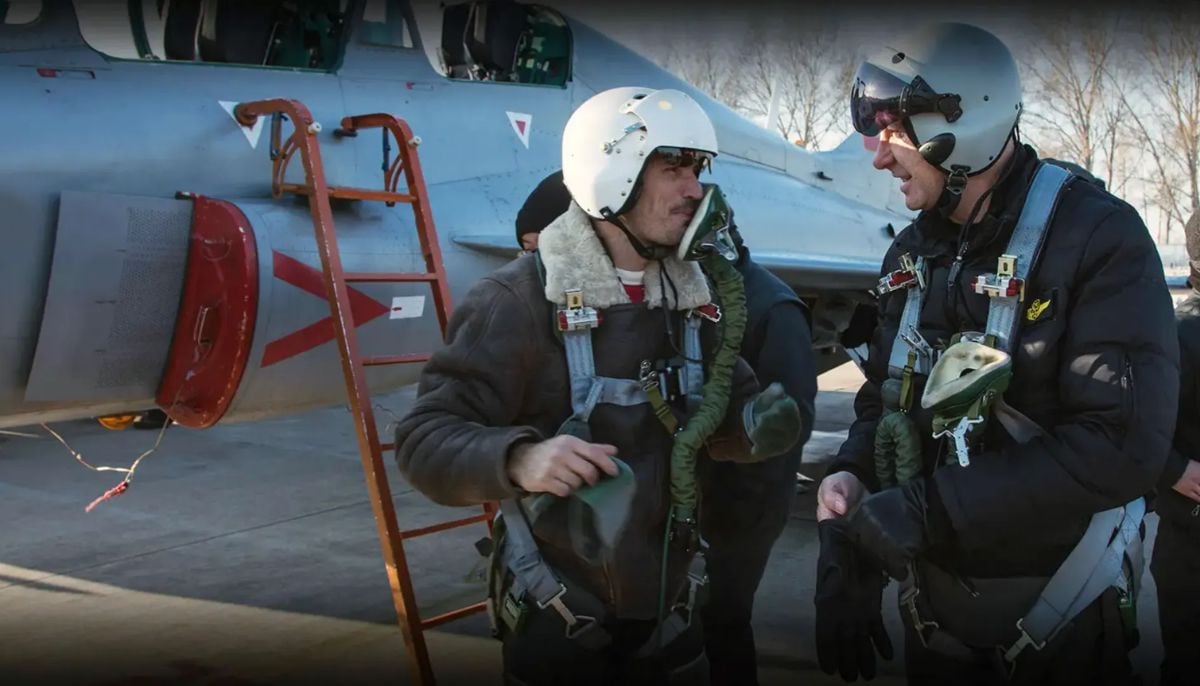 Ex-marine pilot faces legal challenge over alleged training of Chinese aviators