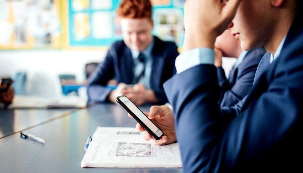 UK government introduces statutory ban on mobile phones in English schools
