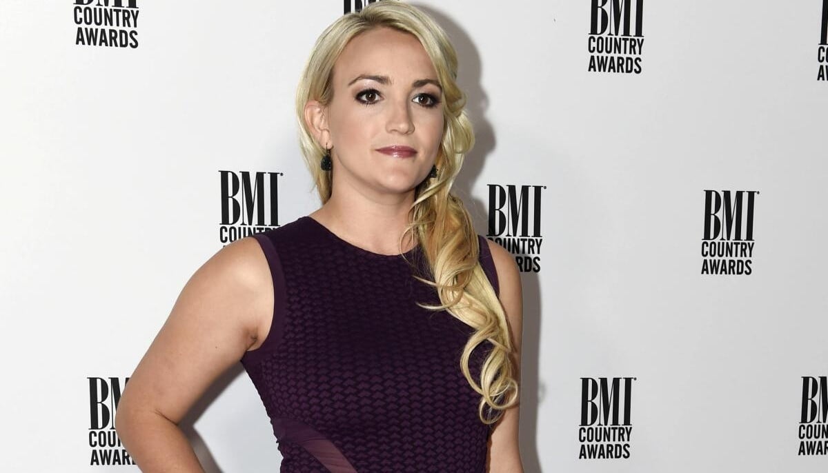 Jamie Lynn Spears gets emotional as daughter prepares for graduation