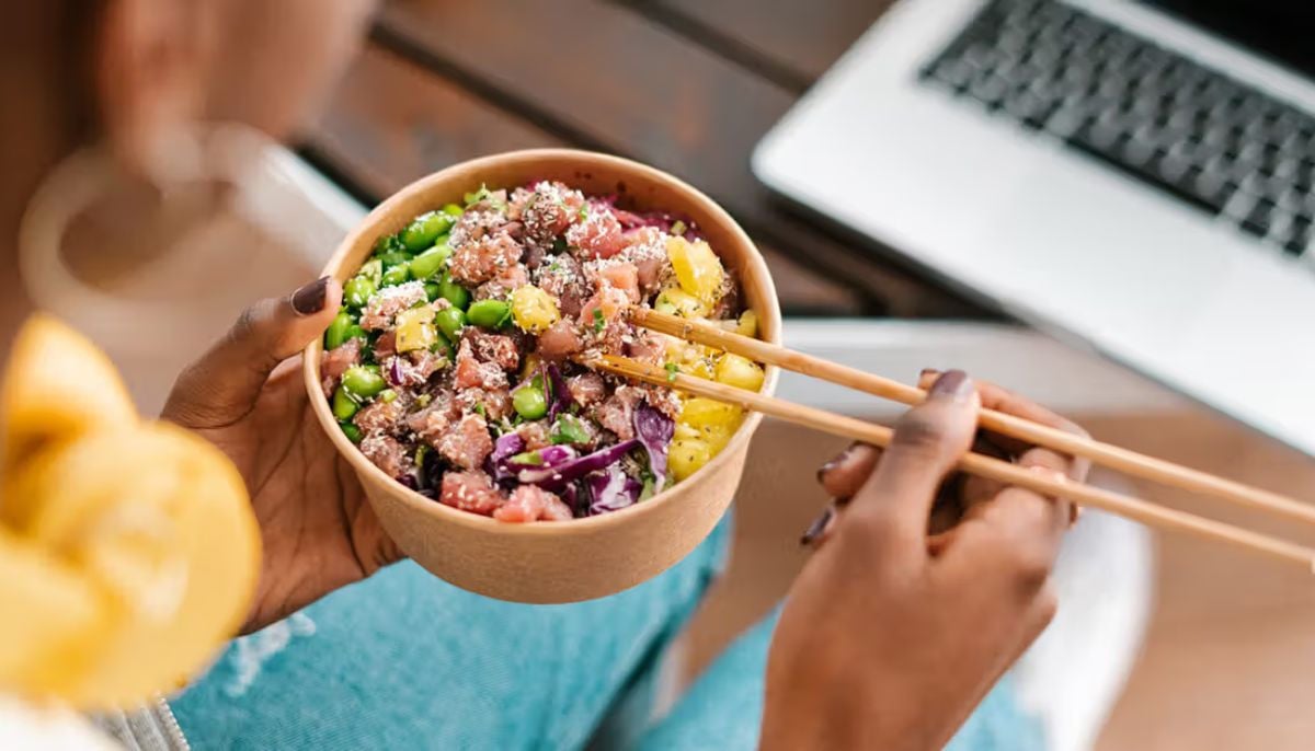 Working 9 to 5 with PCOS? Nutritionist shares 3 hormone-balancing tips