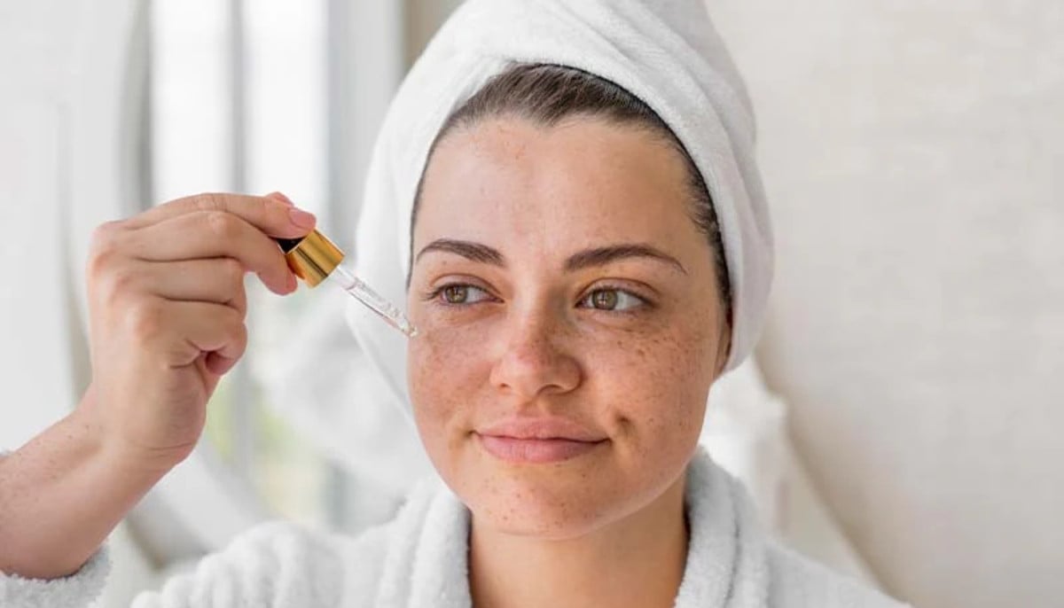 Retinoids or retinol? dermatologists break down which skincare option is right for you
