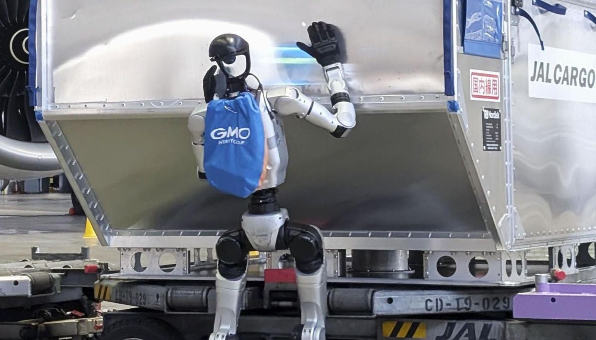 Japan Airlines tests humanoid robots to combat labour shortages