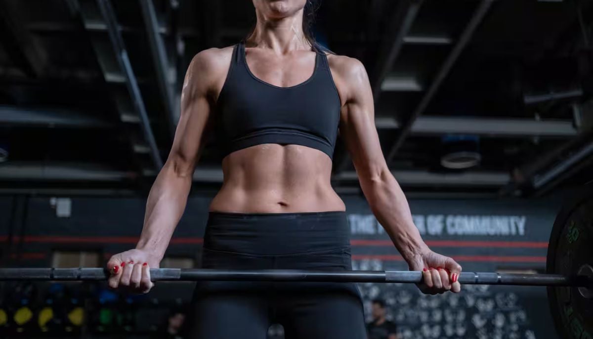 Did you know? Visible abs might signal a risk of period loss