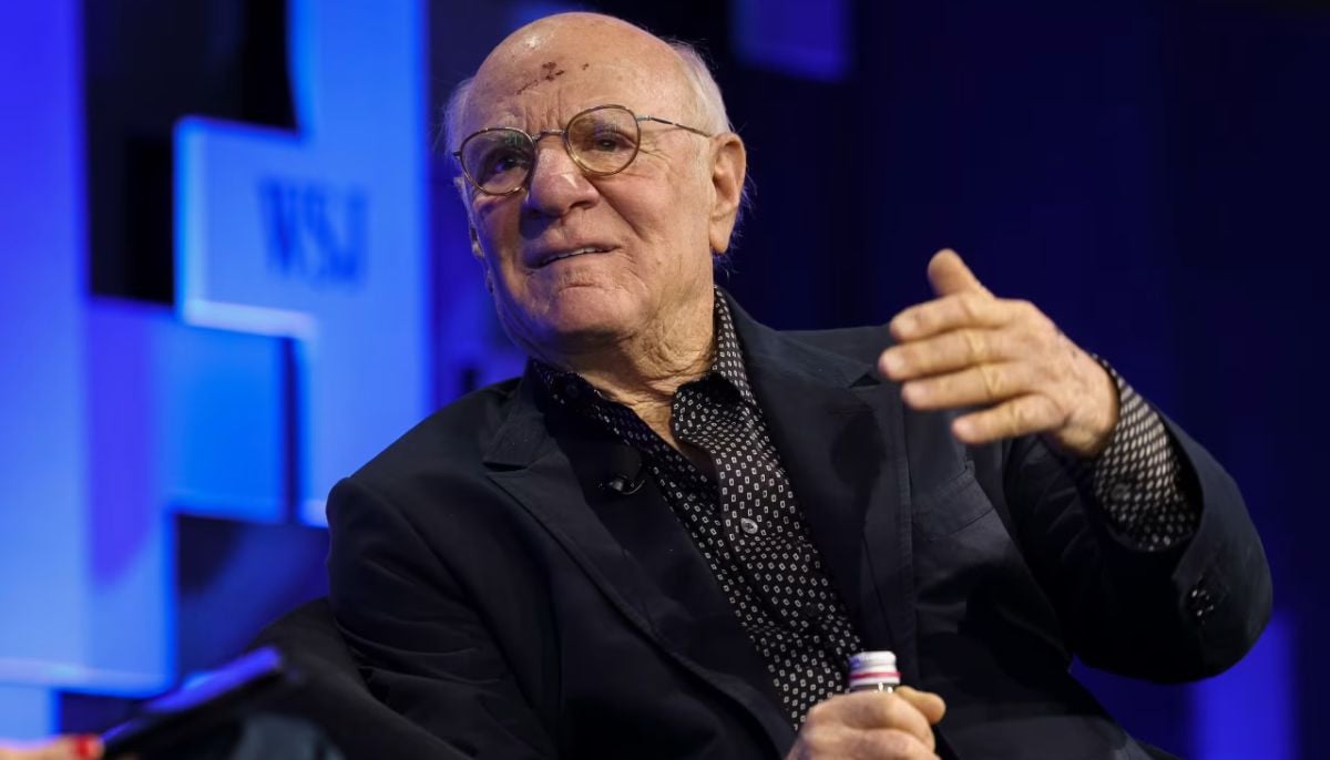 Barry Diller offers to buy CNN &amp;apos;tonight&amp;apos; to save news network