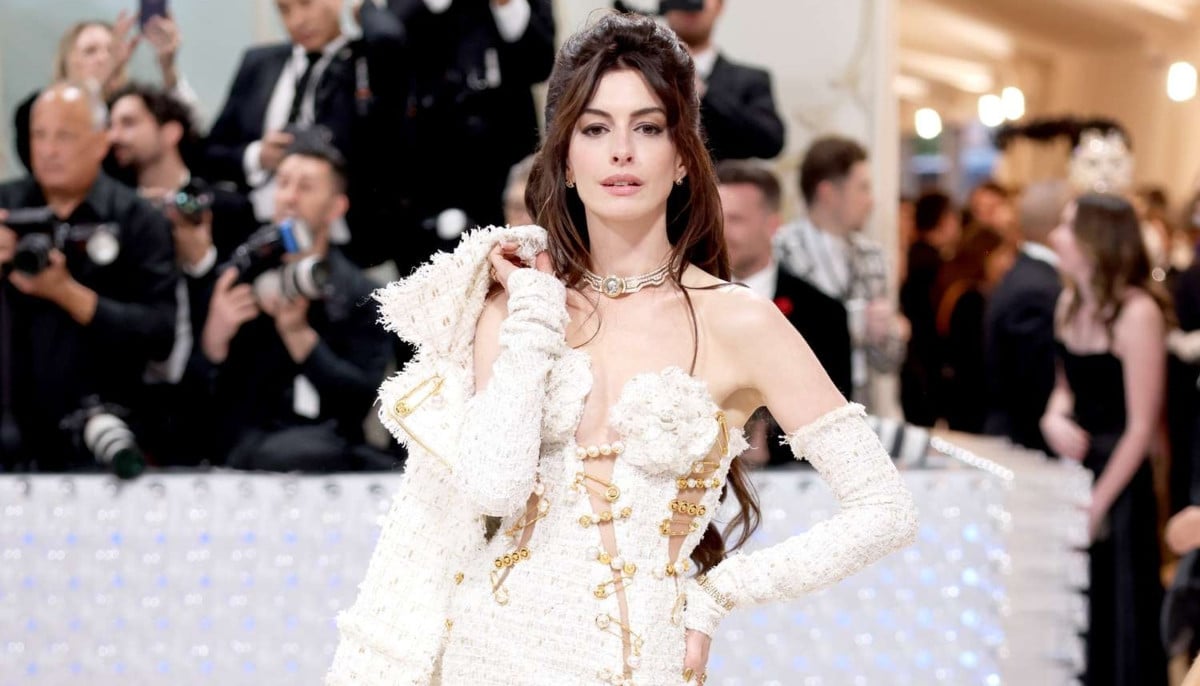 Anne Hathaway recalls losing out to eight actresses before landing Andy Sachs