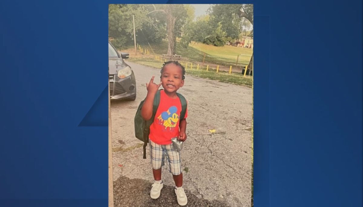 Child struck and killed by Amazon delivery vehicle in Kansas City park