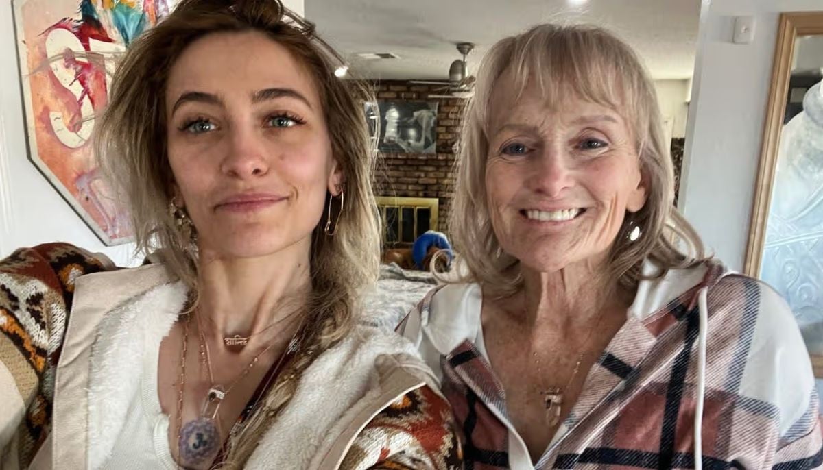 Paris Jackson shares bizarre &amp;apos;cloning&amp;apos; tribute for mum Debbie Rowe