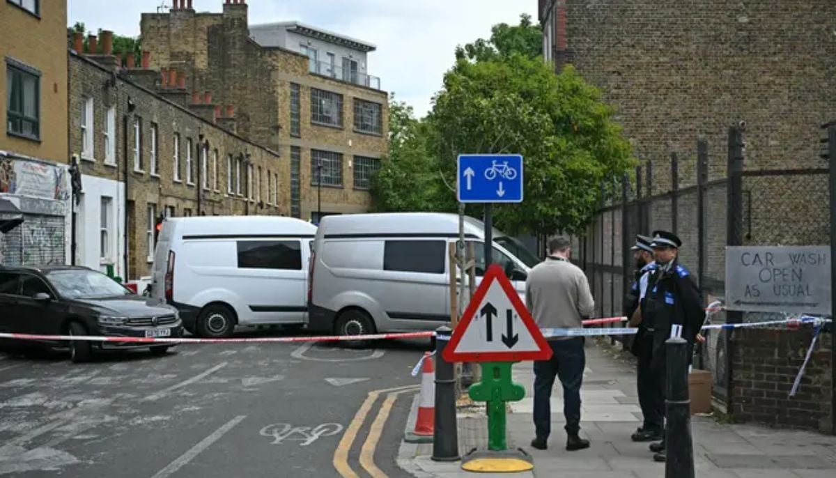 Man charged in synagogue fire amid terror investigation