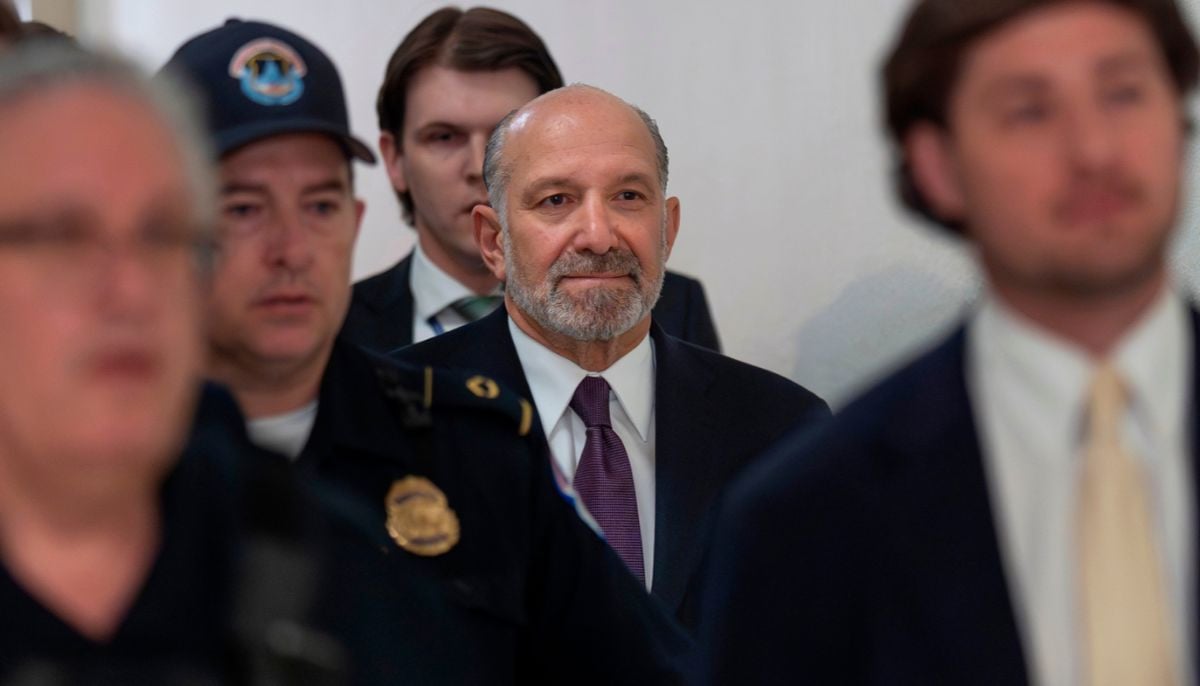 Trump&amp;apos;s commerce chief details &amp;apos;off-putting&amp;apos; Epstein encounter: &amp;apos;The right kind of massage&amp;apos;