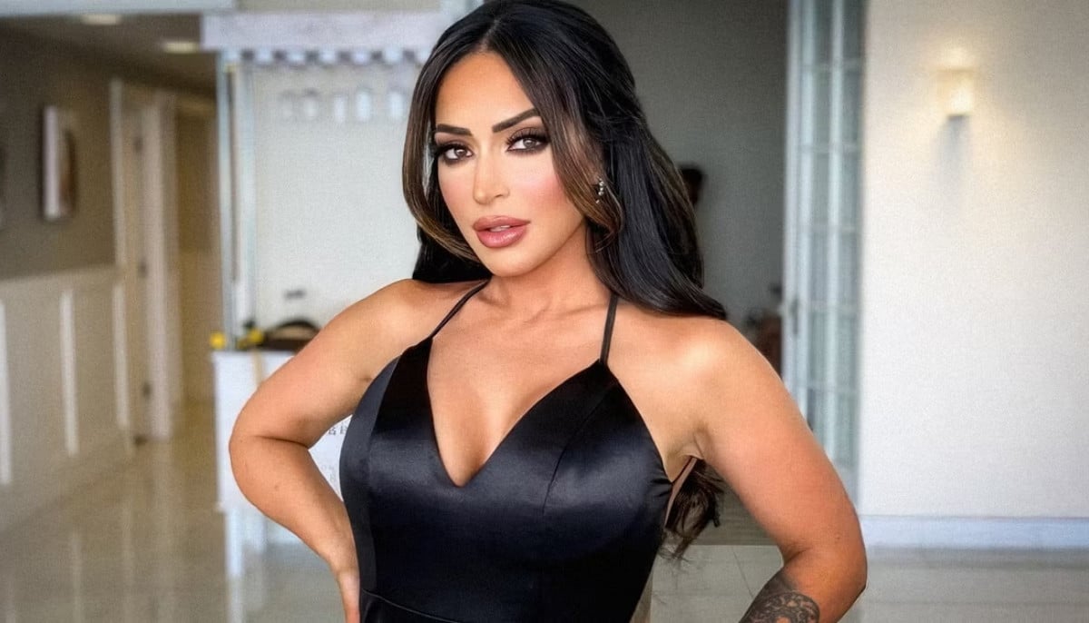 Angelina Pivarnick reveals she is pregnant during emotional reality show moment