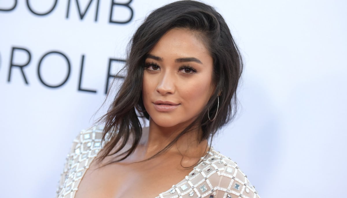 Shay Mitchell says ‘Baywatch’ reboot role felt like wearing a superhero suit