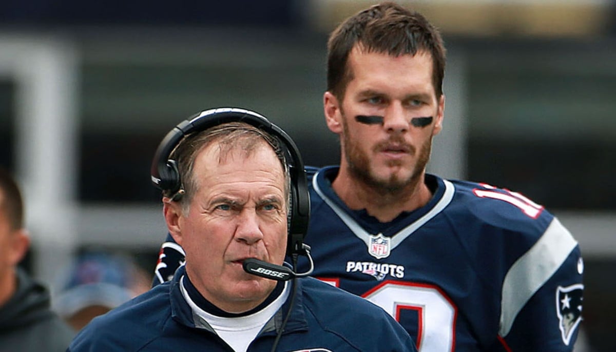 Tom Brady ribs Bill Belichick and Eli Manning during lighthearted graduation address