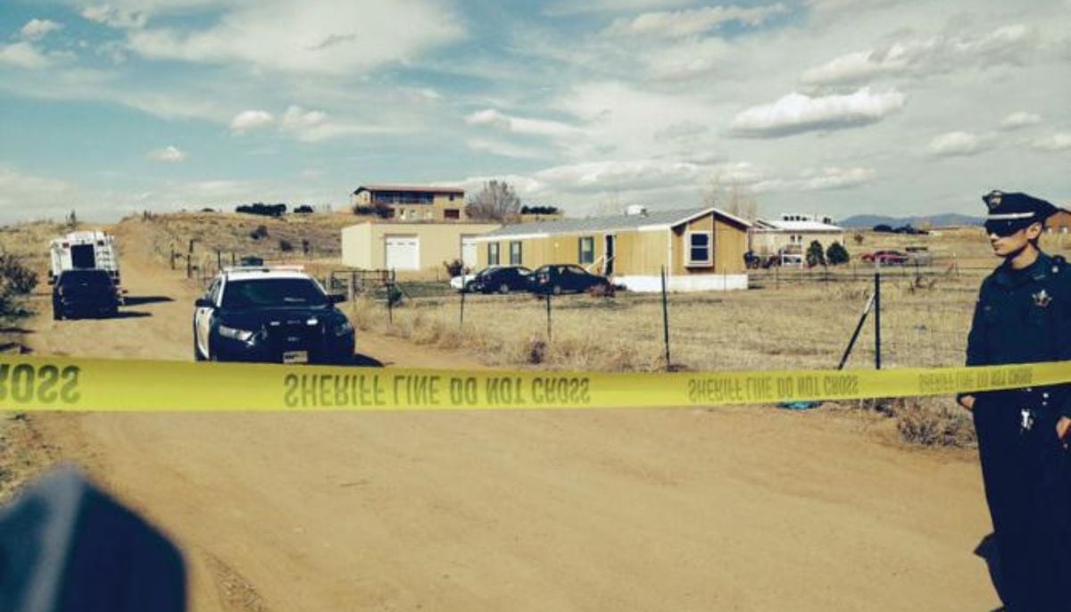 Woman fatally shoots boyfriend between eyes and neck after he dares her, sheriff reports