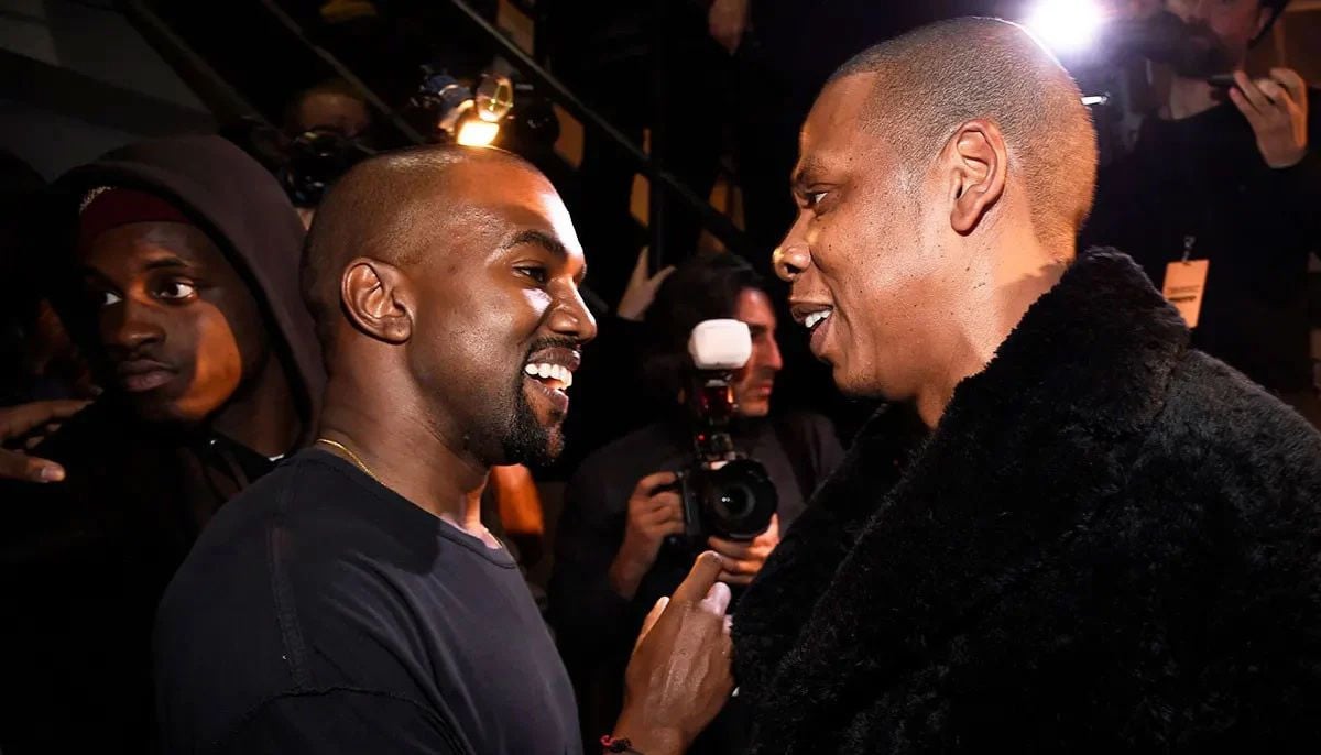 Jay-Z returns to the stage with sharp bars aimed at both Kanye West and Drake