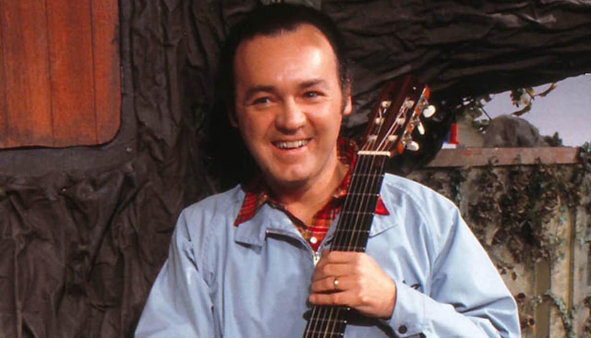Joe Negri, ‘Mister Rogers’ Neighborhood’ star and jazz guitarist, dies at 99