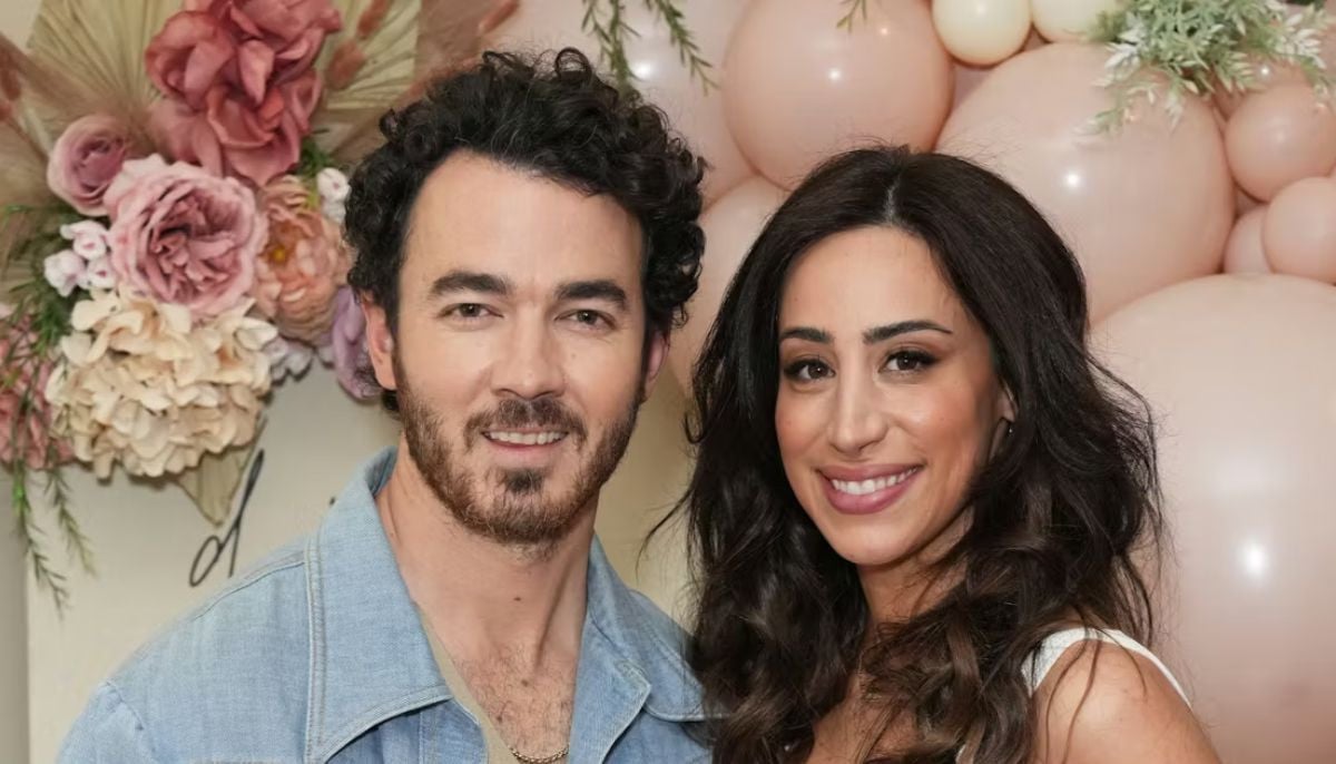 Kevin Jonas lifts the lid on his romantic bedroom playlist