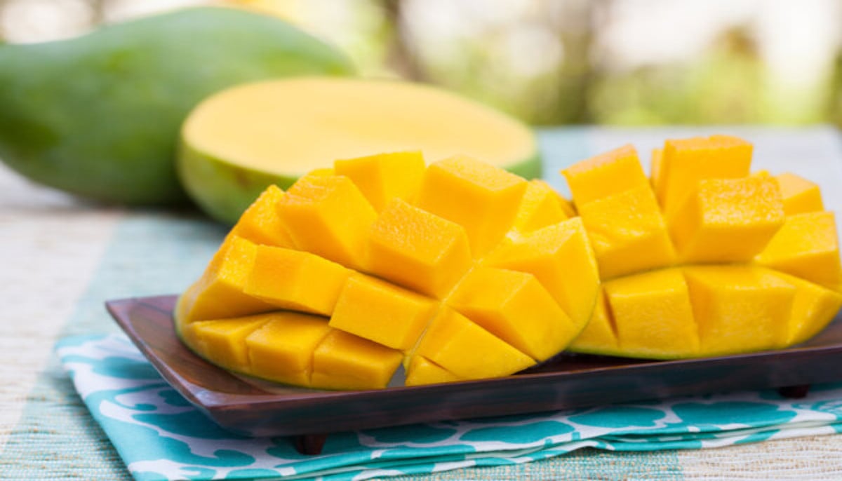 How to enjoy mangoes without derailing fat‑loss goals?