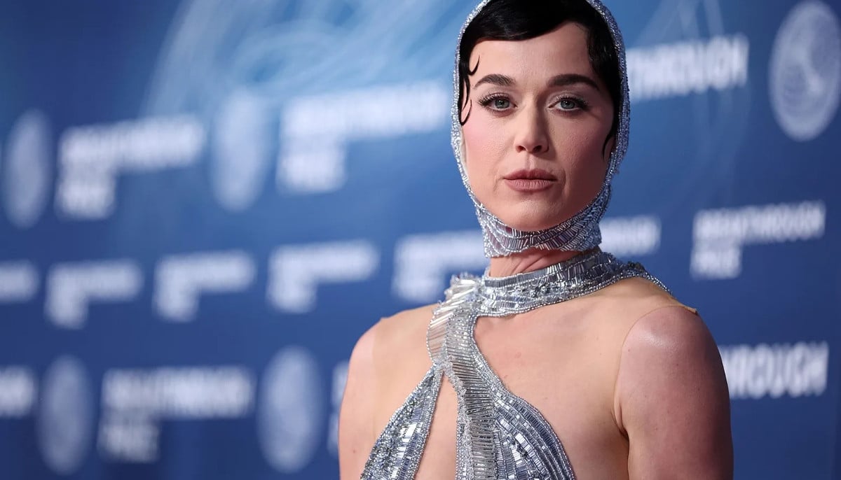 Katy Perry reacts as film glitches at Tribeca premiere with Justin Trudeau