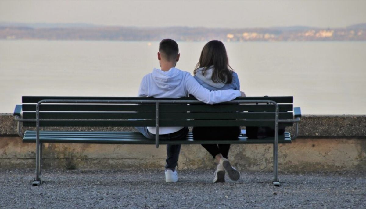 Experts explain why modern couples struggle to connect