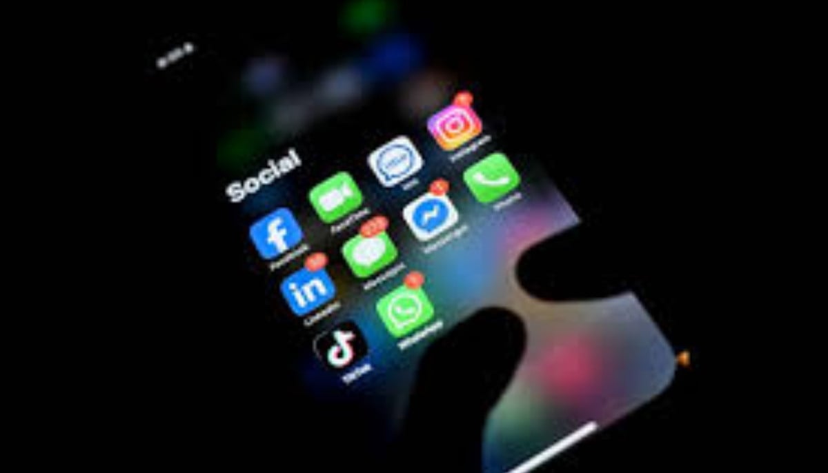 UK under-16 social media ban raises questions over apps, VPNs, enforcement