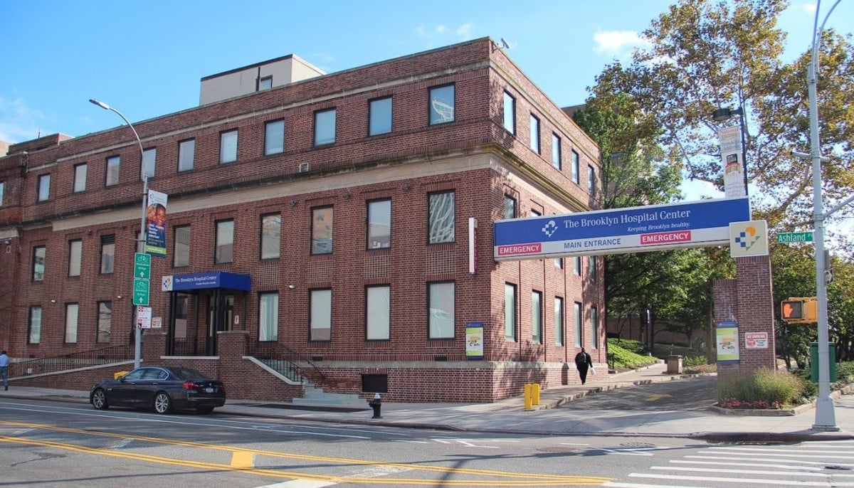 Couple indicted after allegedly abandoning 'lifeless' toddler at Brooklyn hospital