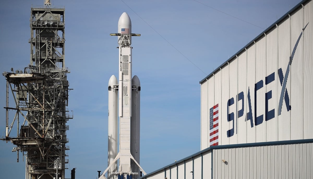 SpaceX stock rally hits first slowdown after blockbuster IPO