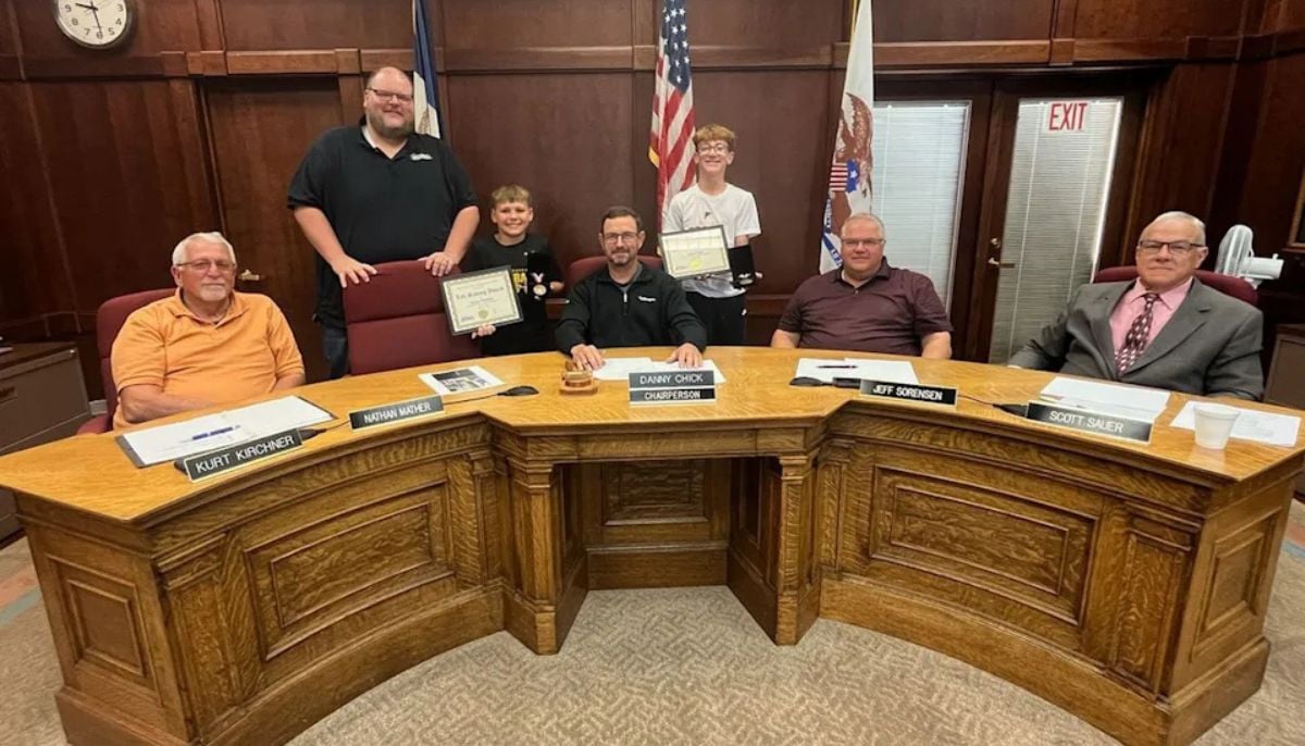 Iowa teens rescue elderly woman after 16-hour ordeal