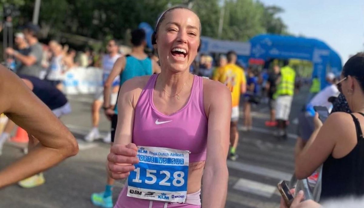 Amber Heard completes first 10K race in Madrid and celebrates with daughter