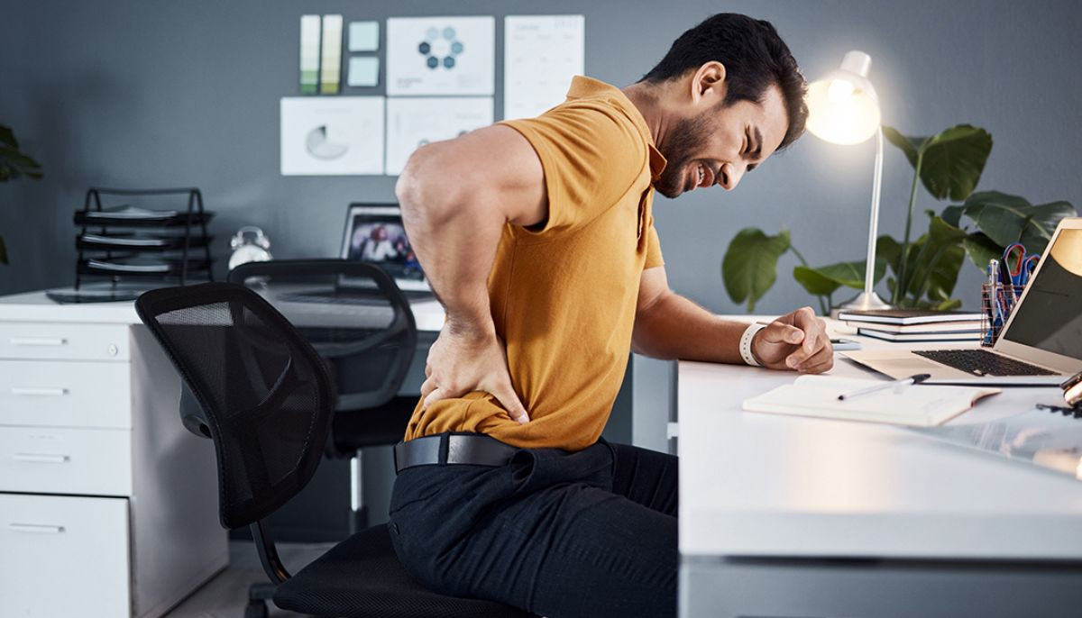 Doctor shares vital tips to reduce prolonged sitting damage