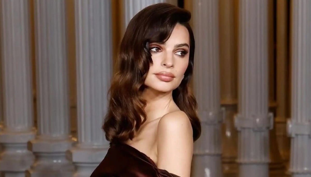 Emily Ratajkowski lands seven-figure book deal after viral essay sparks bidding war