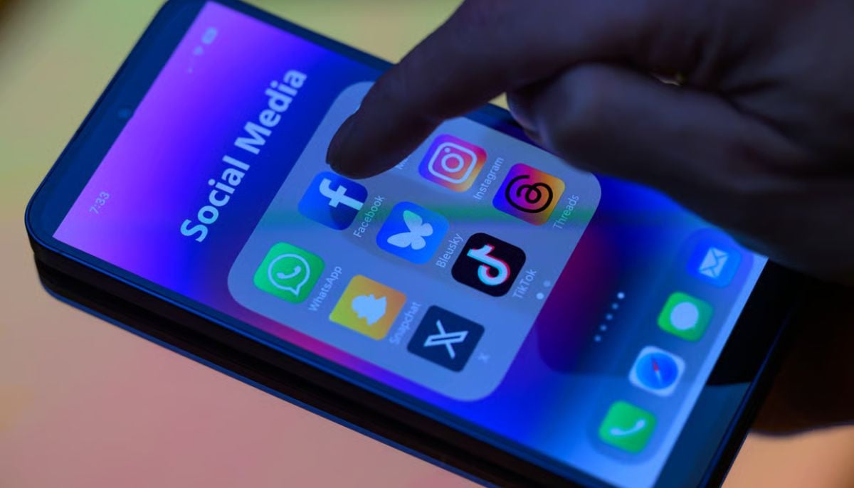 EU weighs sweeping restrictions on children's social media access